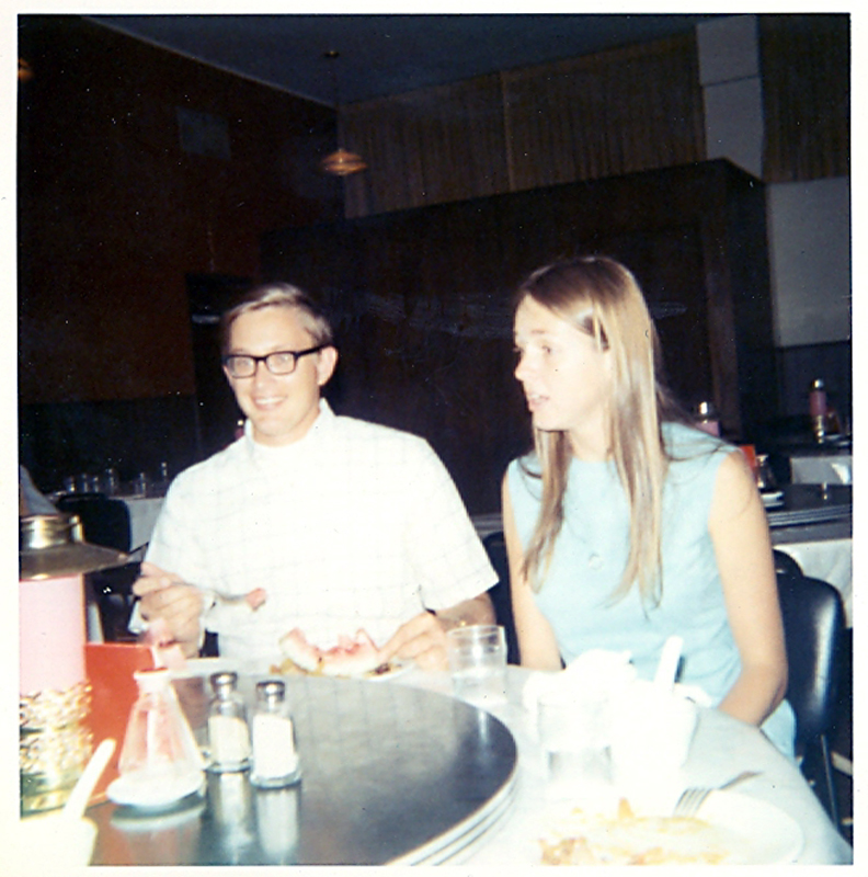 MikeGarrett+PeggyLyman LunchforMasa 8-23-71